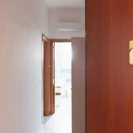 Casa Vacanze Nonna Rosaria Al Centro Di Ascea Marina Buitenkant foto
