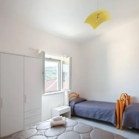 Casa Vacanze Nonna Rosaria Al Centro Di Ascea Marina Buitenkant foto