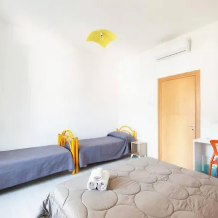 Casa Vacanze Nonna Rosaria Al Centro Di Ascea Marina Buitenkant foto